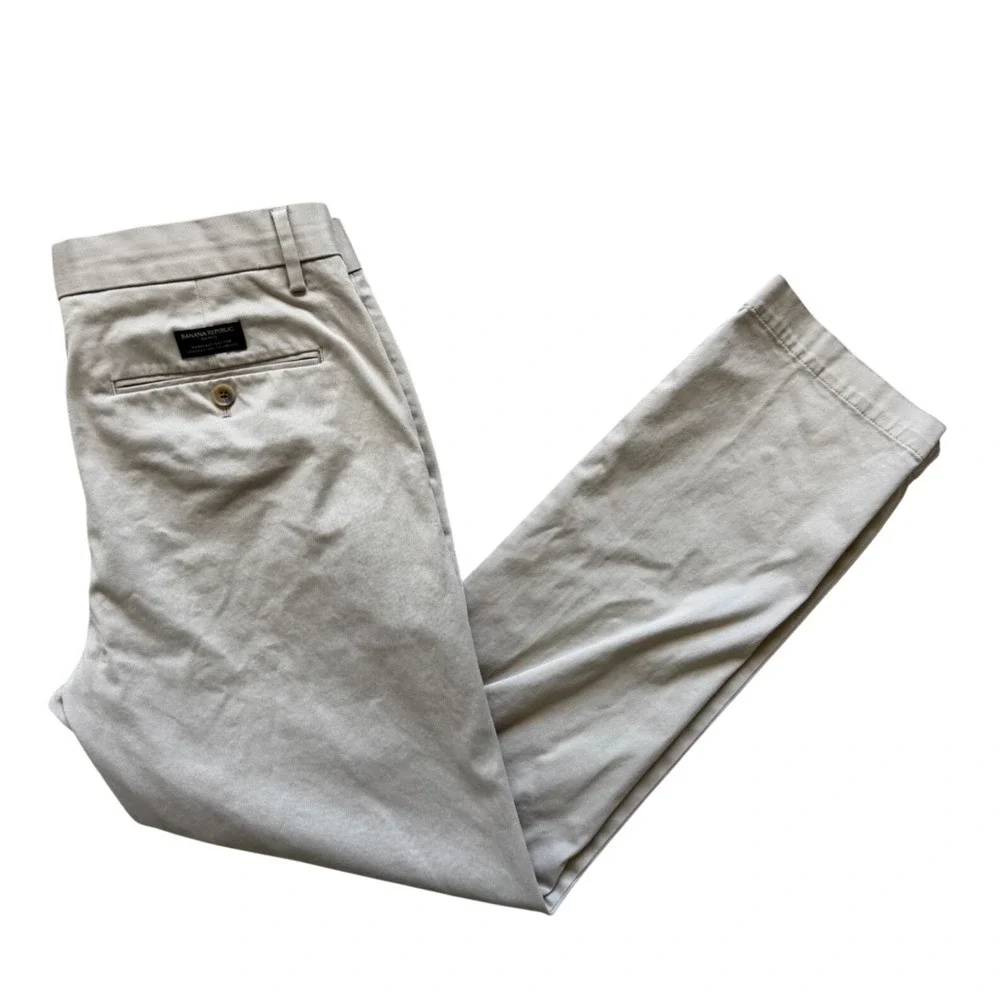Banana Republic Aiden Chino Mens 32x30 Khaki Slim Fit Stretch Cotton Pants